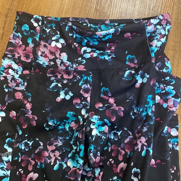 Avia blue floral leggings size small - Picture 3 of 6